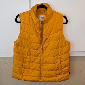Yellow Gap puffer vest, size medium